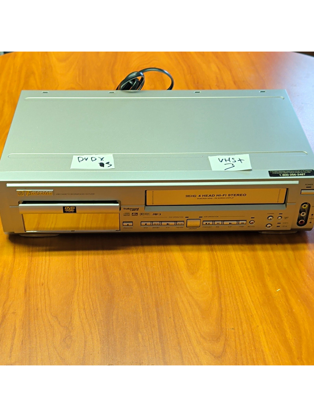 Emerson EWD2202 VHS/DVD VCR DVD Combo Player 4-Head  * VHS works DVD Does Not*